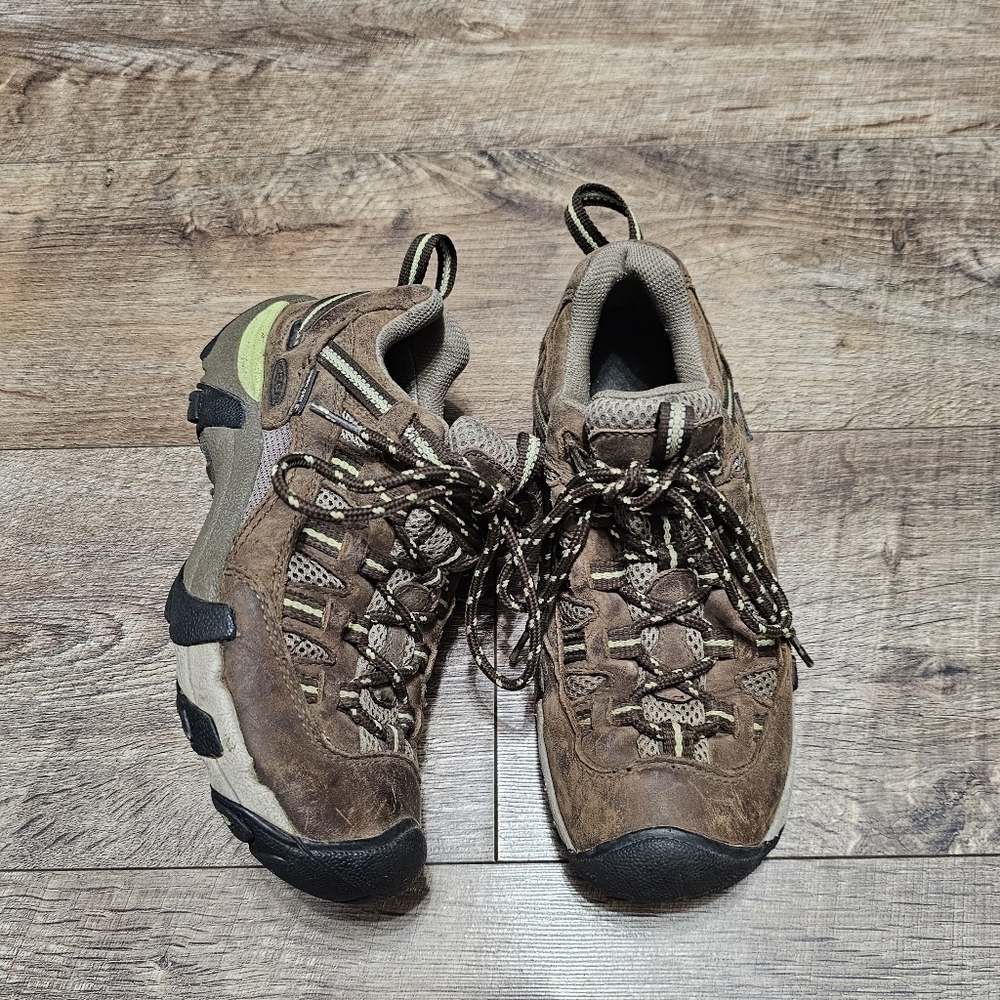 Keen Leather Waterproof Shoes Women's Size 6
